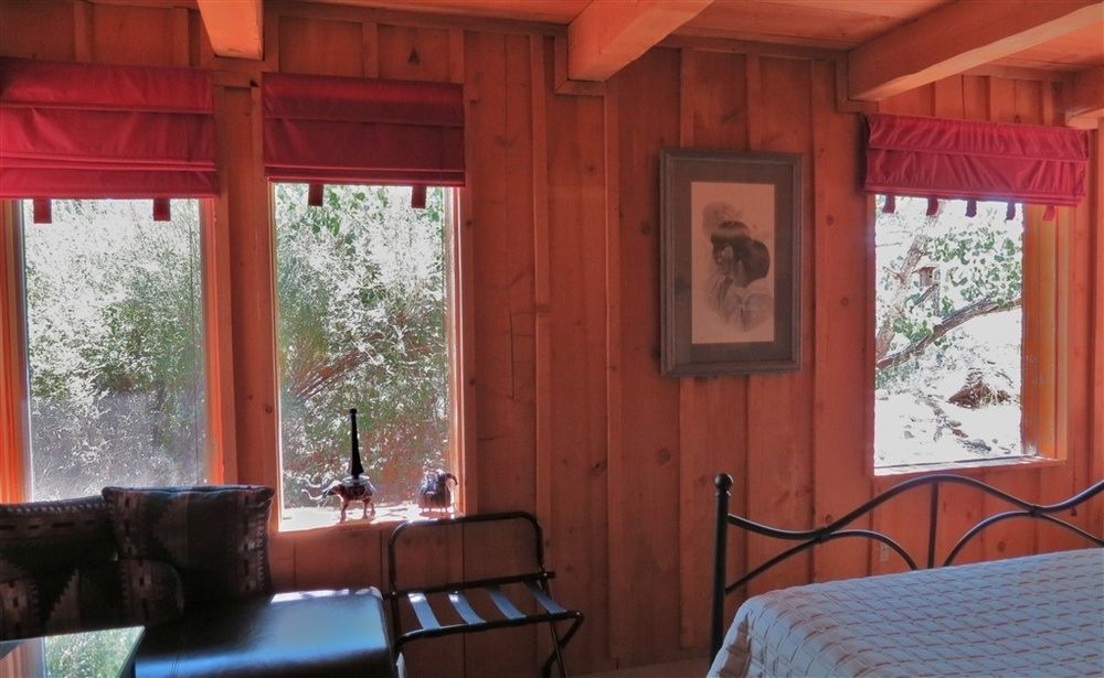 Silver River Adobe Inn Bed And Breakfast Farmington Eksteriør bilde